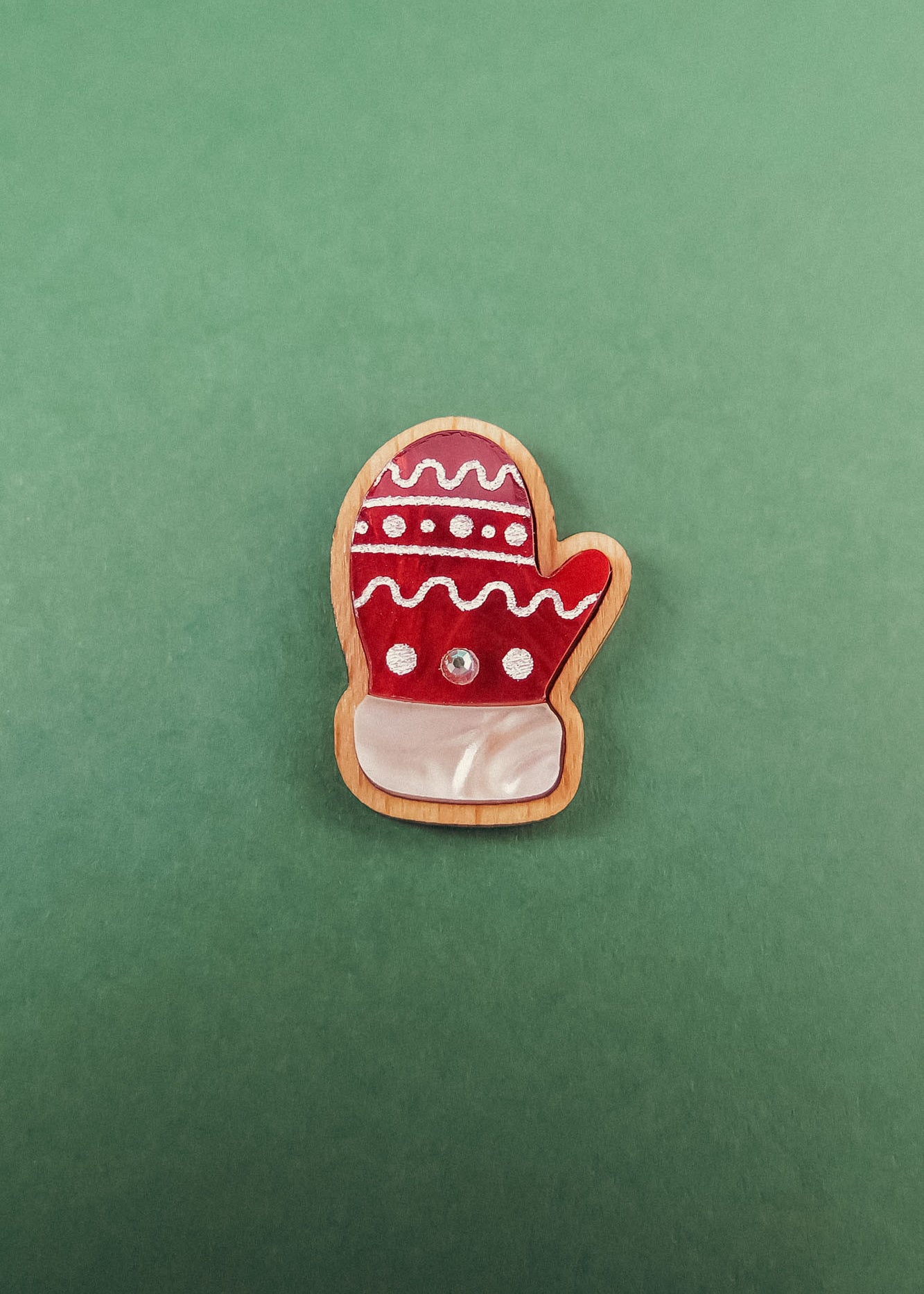 Christmas Mitten Pin - DORUZOVA